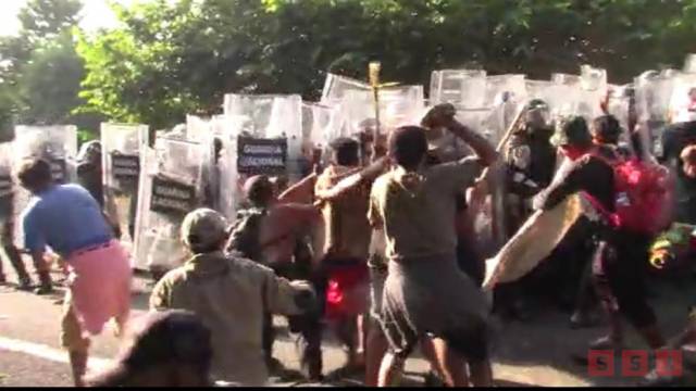 Susana Solis Informa SE ENFRENTAN migrantes y la Guardia Nacional