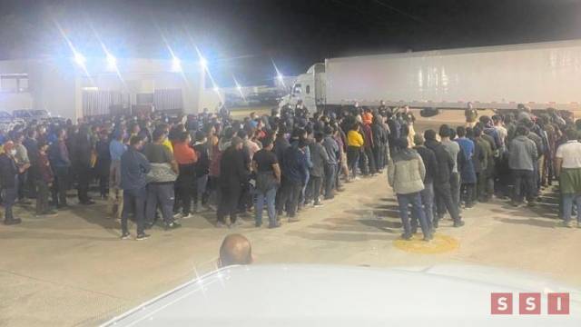 Susana Solis Informa MÁS DE 350 migrantes viajaban hacinados en un camión