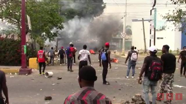 Susana Solis Informa SE ENFRENTAN migrantes con la Guardia Nacional en Chiapas