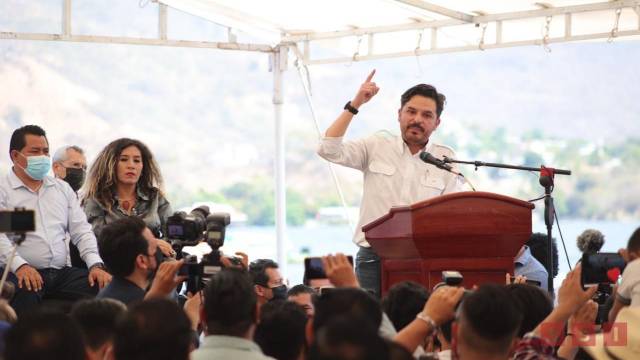 Susana Solis Informa LLAMA Zoé Robledo a rescatar a la CFE