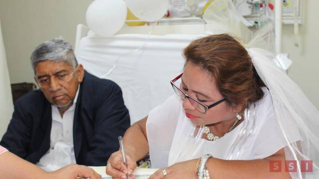 Susana Solis Informa SE CASAN en el Hospital “Gómez Maza”