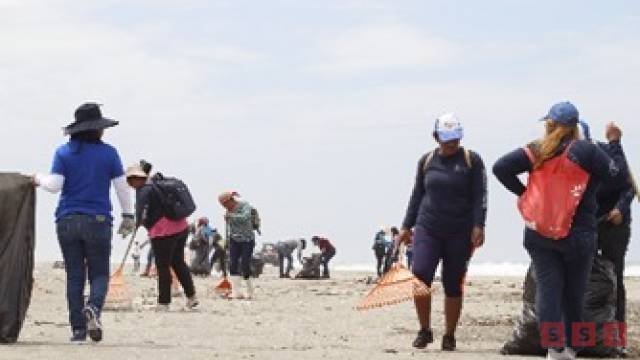 Susana Solis Informa RETIRAN más de 27 toneladas de basura en playas de Puerto Arista