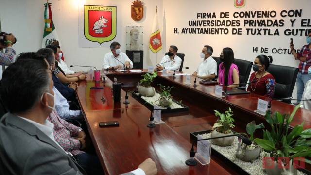 Susana Solis Informa Firma convenio Carlos Morales con Universidades privadas de Tuxtla