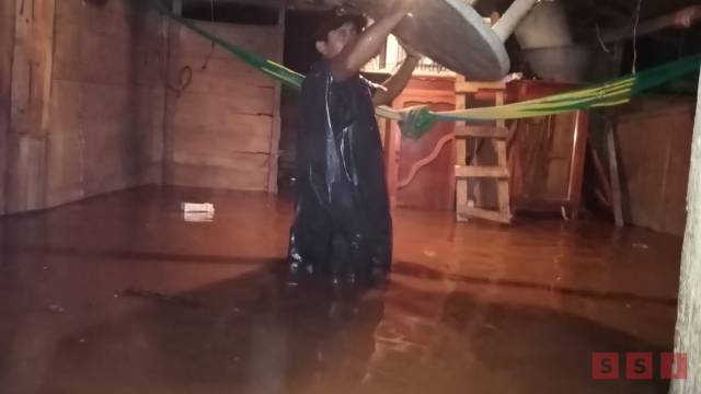 Susana Solis Informa Una decena de casas resultaron encharcadas por las lluvias en la zona norte de Chiapas