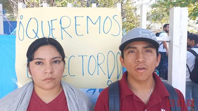 Susana Solis Informa Protestan estudiantes de la UPN por retraso de trámites administrativos