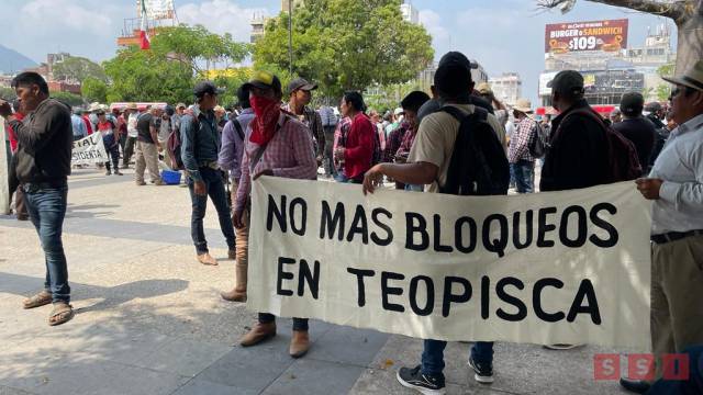 Susana Solis Informa Protestan grupos antagónicos de Teopisca en Tuxtla