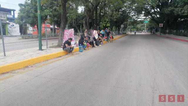 Susana Solis Informa Sigue bloqueo en Libramiento Norte, piden la liberación de ocho policías retenidos