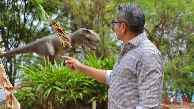 Susana Solis Informa Helmer Ferras Coutiño supervisa mejoras en Sbeel Dinosaurios