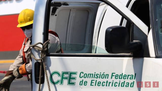 Susana Solis Informa AMARRAN a trabajadores de CFE en Palenque por apagones constantes