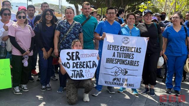 Susana Solis Informa Se unen médicos veterinarios a la protesta nacional por el asesinato de Héctor