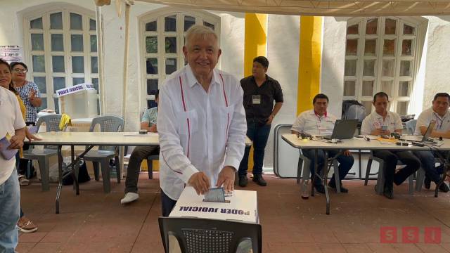 Susana Solis Informa ACUDE AMLO a emitir su voto en Palenque Chiapas