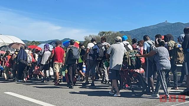 Susana Solis Informa Nueva caravana de migrantes al centro del país; están varados en la frontera sur