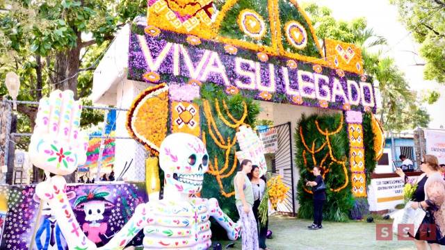 Susana Solis Informa Tuxtlecos comienzan a  llegar a los panteones