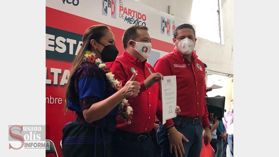 Le tomó la protesta la líder nacional de la CNOP Cristina Ruiz