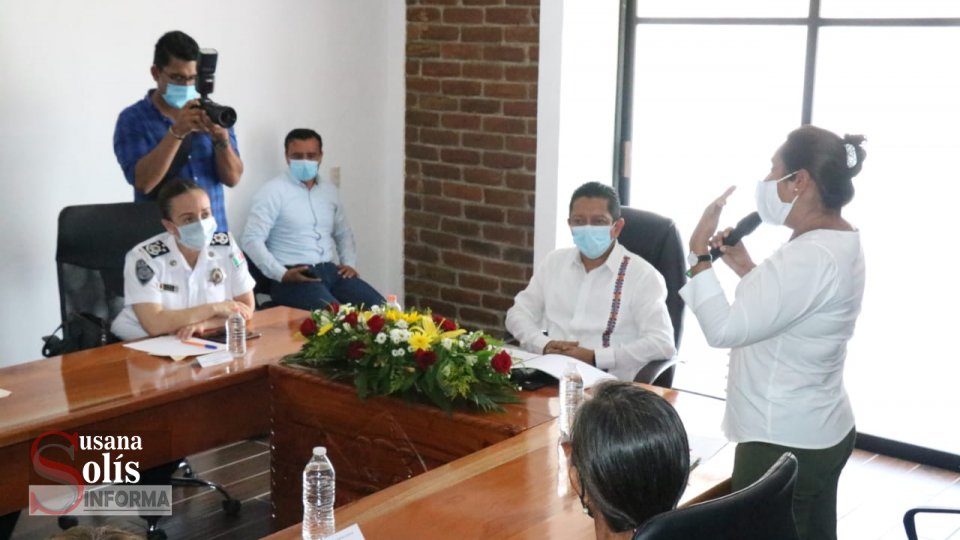 En gira de trabajo por los municipios de Mapastepec y Pijijiapan, hizo un llamado a regular la venta de bebidas alcohólicas