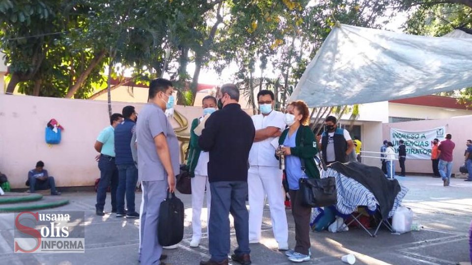 TRAS protesta, vacunan a trabajadores del IMSS 5 de Mayo Susana Solis Informa