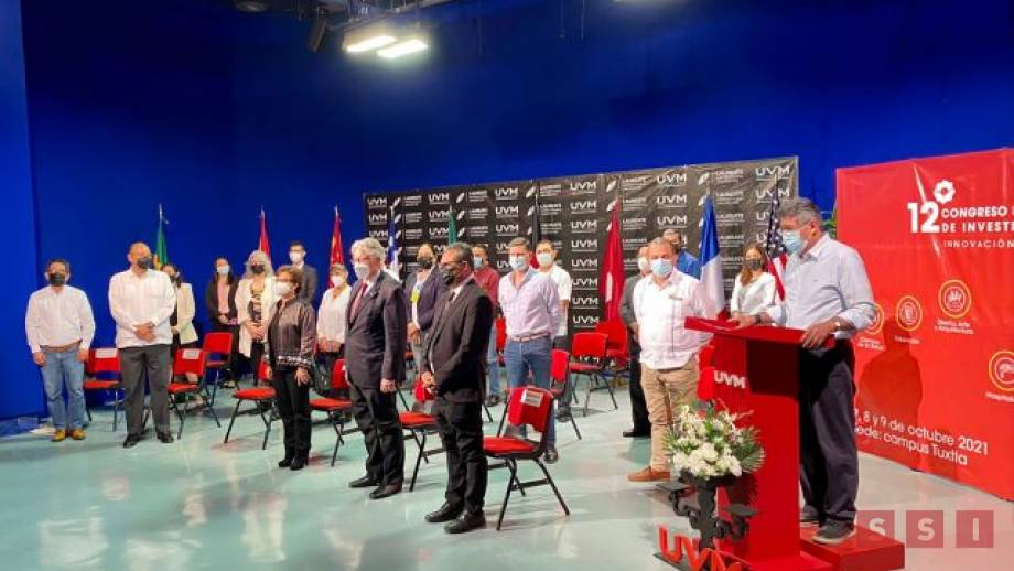 Asiste Carlos Morales como invitado especial a la inauguración del 12 Congreso Internacional - Susana Solis Informa