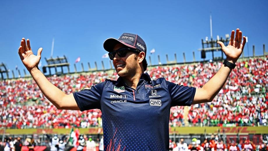 CHECO PÉREZ sube al podio en tercer lugar en el Gran Premio de México - Susana Solis Informa