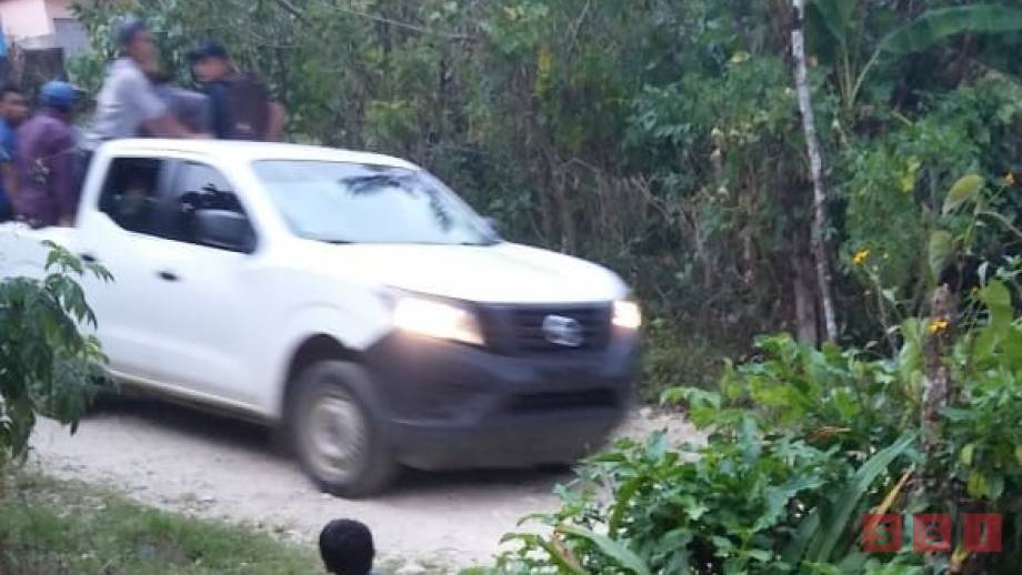 RETIENE grupo armando a trabadores de CFE en Tila Susana Solis Informa