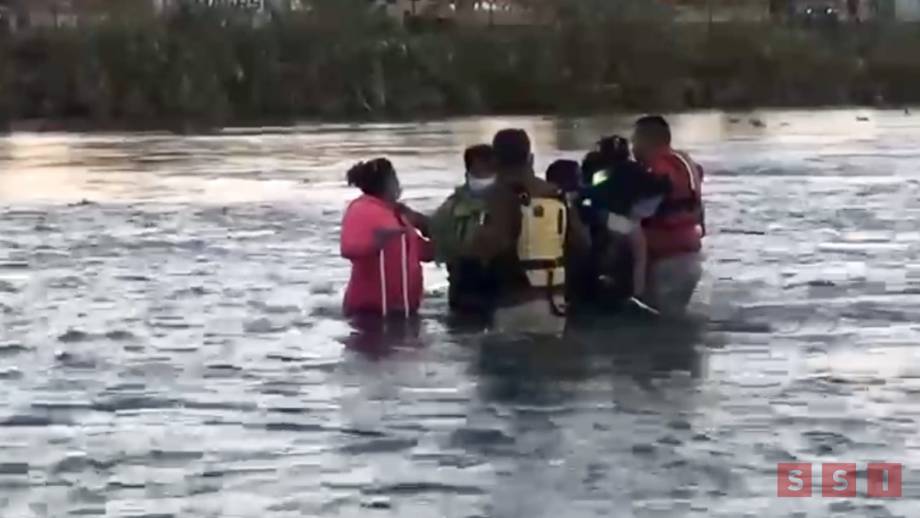 RESCATAN a mujeres y niños en el río Bravo - Susana Solis Informa