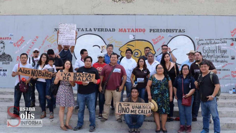 Desnudos a la guerra - Susana Solis Informa