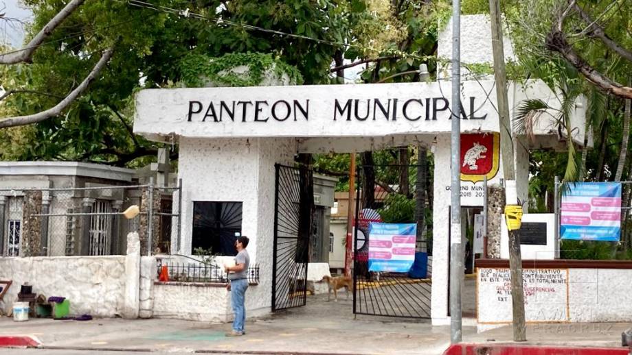 53 mil tumbas podrían serán visitadas en el Día de Muertos en Tuxtla - Susana Solis Informa