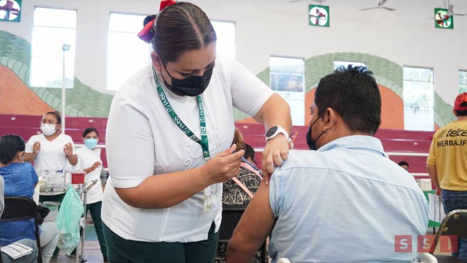 SOLO el 18% de maestros se ha aplicado vacuna de refuerzo en Chiapas Susana Solis Informa
