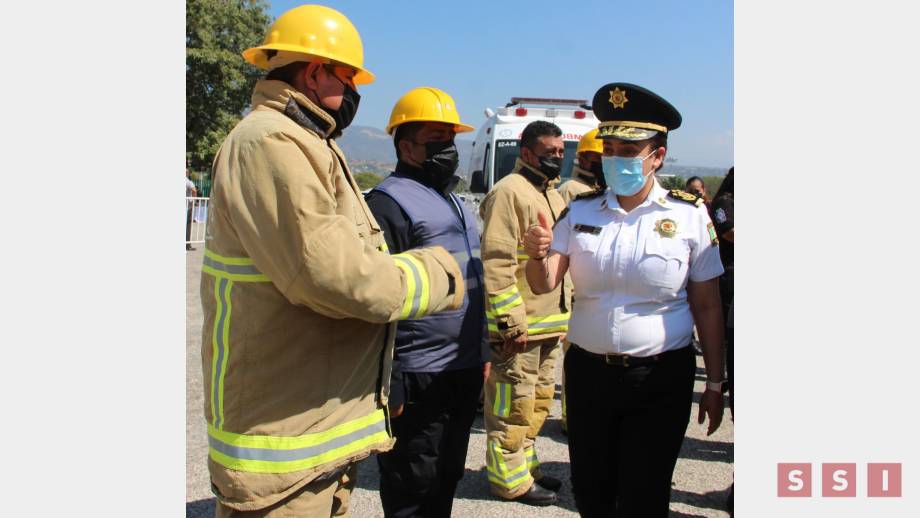 Reconoce Zepeda Soto labor social del cuerpo de bomberos Tuxtla Gutiérrez, Chiapas. - Susana Solis Informa
