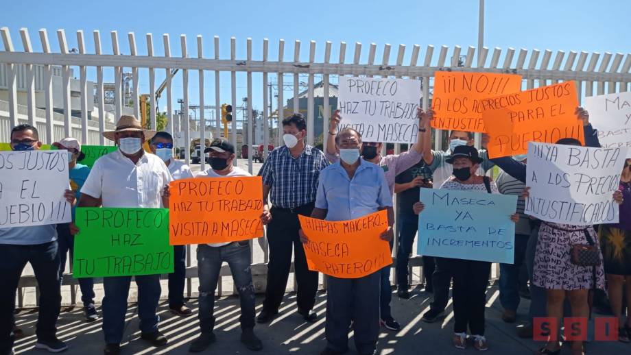 SE MANIFIESTAN por aumento de la tonelada de harina Susana Solis Informa