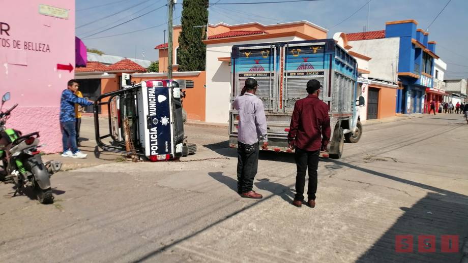 RETIENEN a funcionarios en Las Margaritas - Susana Solis Informa