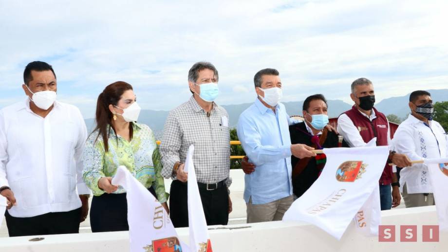 Alcalde Carlos Morales destaca respaldo del gobierno estatal durante la inauguración del paso a desnivel en el Libramiento Sur - Susana Solis Informa