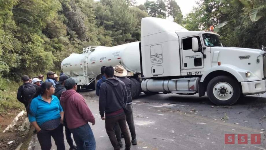 SE DESLINDA Asamblea General Comunitaria de Oxchuc de bloqueos y hechos violentos Susana Solis Informa
