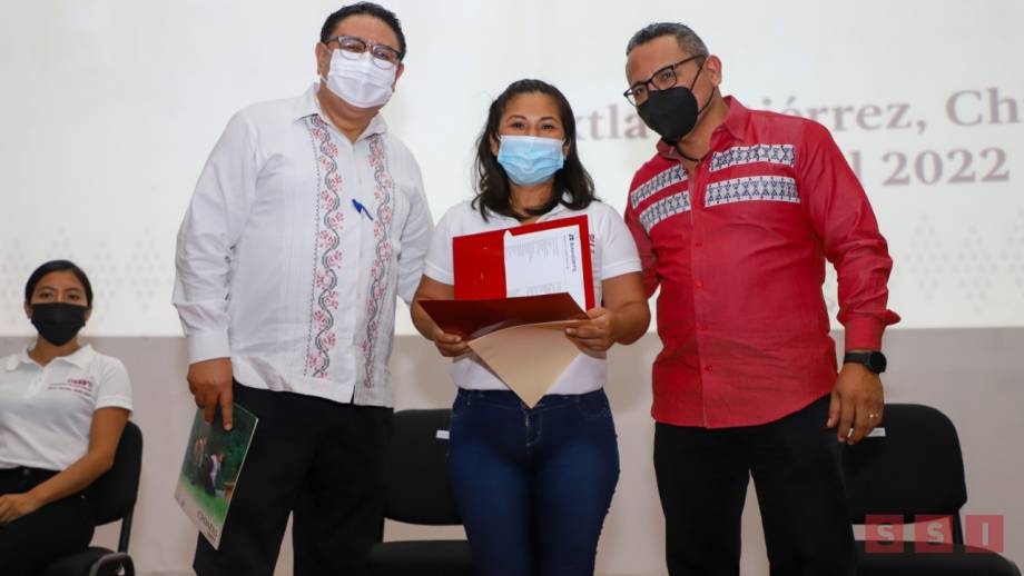 ICTI entrega Premio Estatal de Líderes para la Educación Comunitaria - Susana Solis Informa