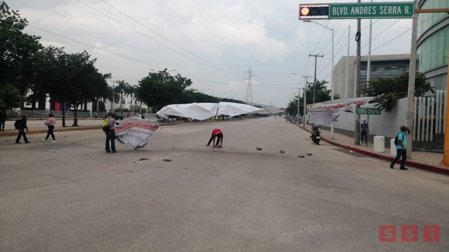LEVANTAN maestros del Conalep bloqueo en el Libramiento Norte - Susana Solis Informa