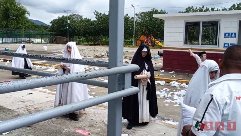 Infantes judíos intentan escapar de oficinas del DIF en Chiapas Susana Solis Informa