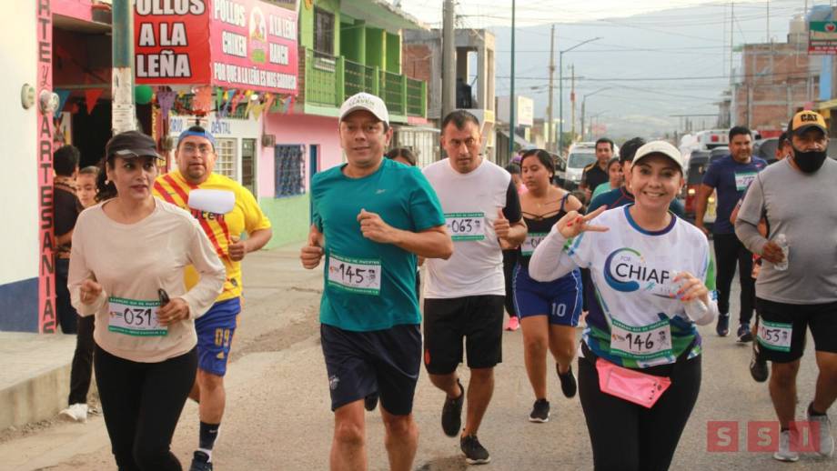 Participa Llaven Abarca en Carrera de Día de Muertos en Suchiapa Susana Solis Informa
