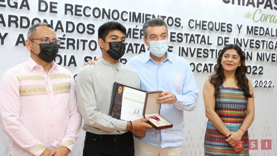 Rutilio Escandón entrega el Reconocimiento al Mérito Estatal de Investigación 2022 - Susana Solis Informa