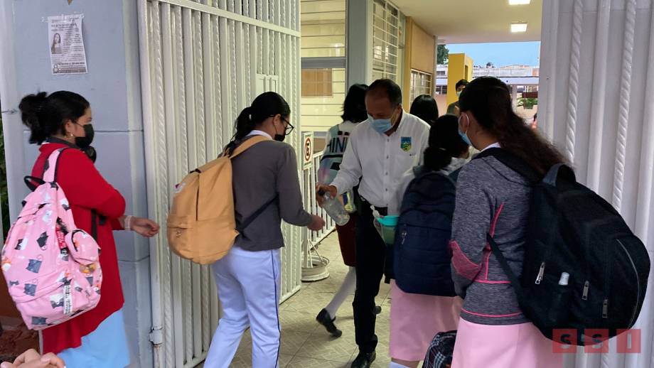 Regresan a clases un millón 800 mil alumnos; reinstalan filtros sanitarios en escuelas - Susana Solis Informa