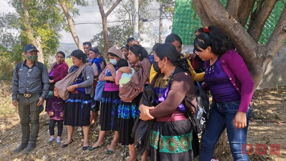 Se manifiestan en Tuxtla desplazados de Chenalhó; Exigen la aparición con vida de cinco de sus compañeros Susana Solis Informa