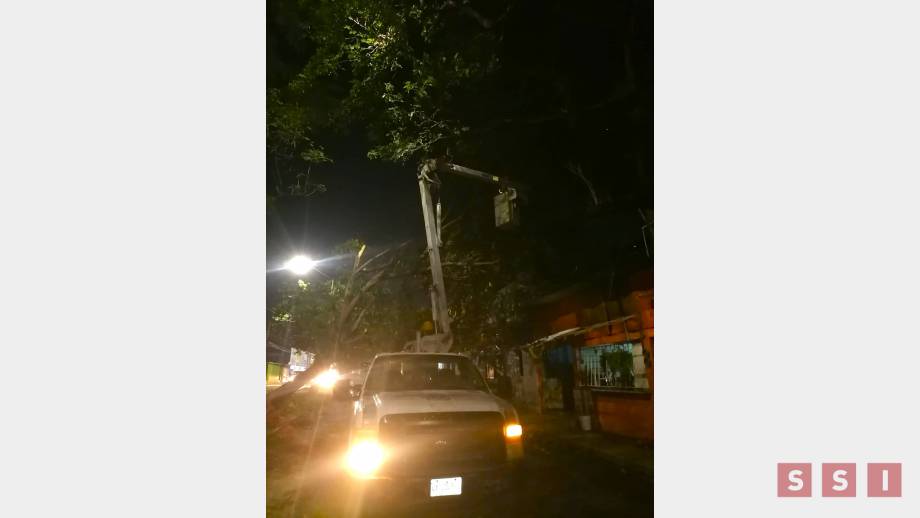 Miles de chiapanecos se quedan sin energía eléctrica por las lluvias Susana Solis Informa