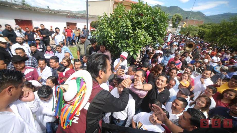 Replicó su quinto informe legislativo desde Bochil.