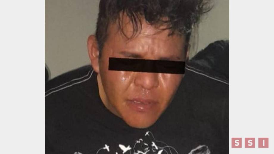 elementos de la Policía capitalina lograron la captura en flagrancia de dos sujetos minutos después de haber asaltado a una joven a quien amagaron con un cuchillo.