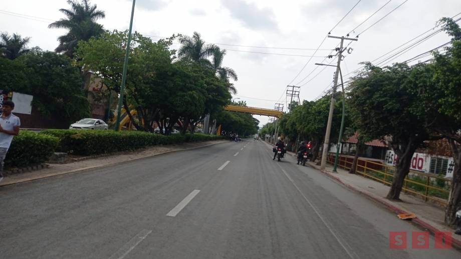 LEVANTAN plantón alumnos de Escuela de Enfermería; destituyen a director - Susana Solis Informa