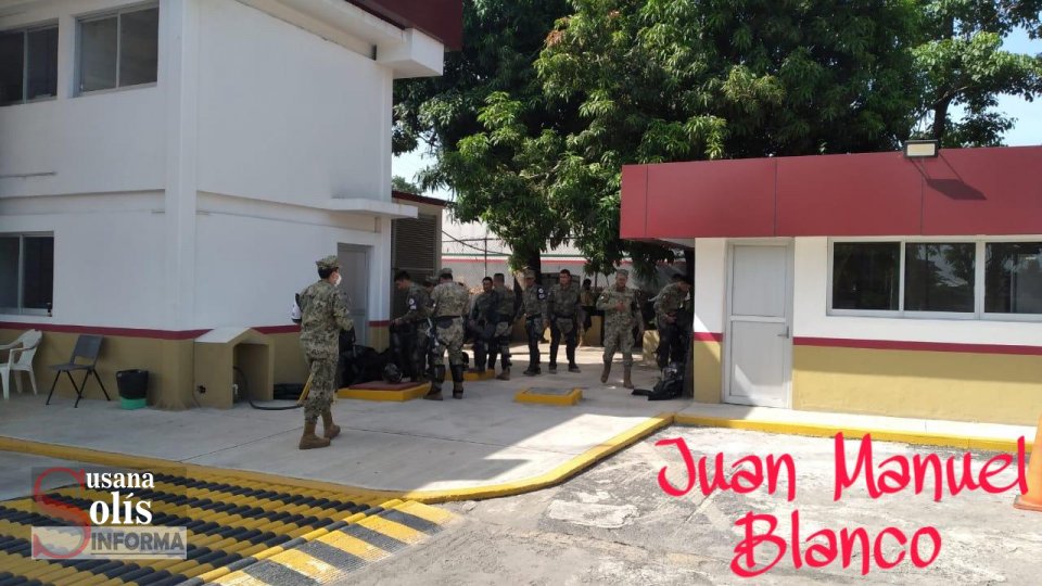 El ejecutivo federal ordenó tomar el control de puentes fronterizos