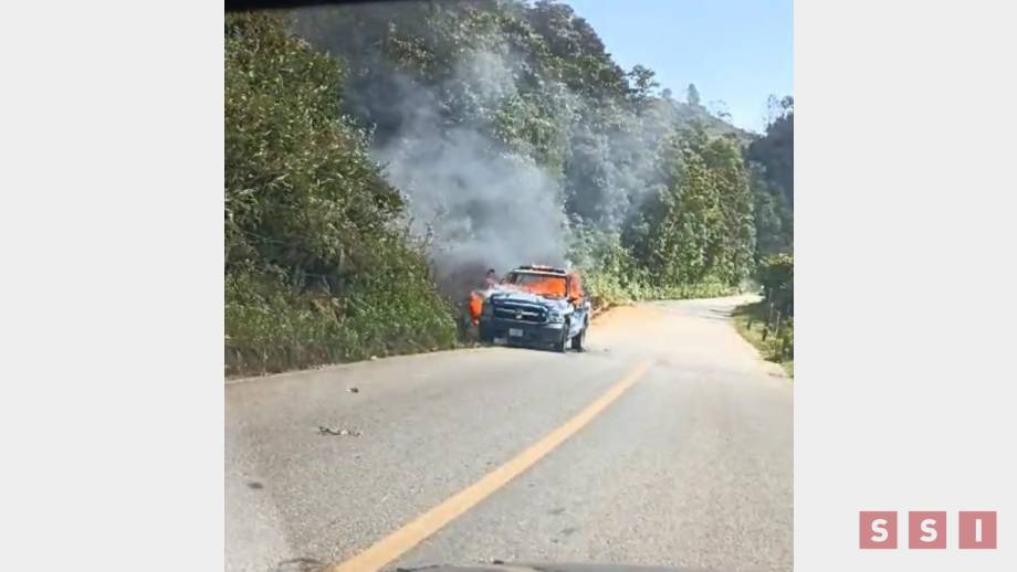 QUEMAN patrullas de la Secretaría de Seguridad; retienen a tres elementos - Susana Solis Informa