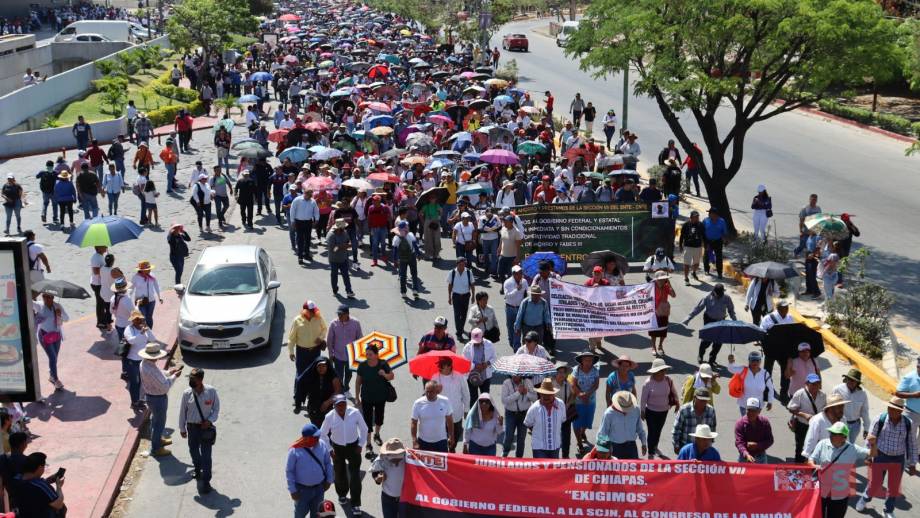 CNTE se moviliza en Chiapas; amenaza con paro indefinido en mayo - Susana Solis Informa
