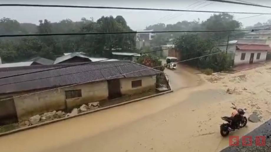 DESBORDAMIENTO de ríos y familias evacuadas dejan lluvias en Chiapas Susana Solis Informa
