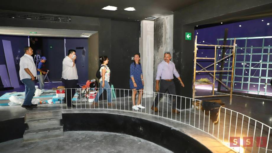 Supervisa Helmer Ferras avances en la modernización de Planetario Tuxtla Susana Solis Informa