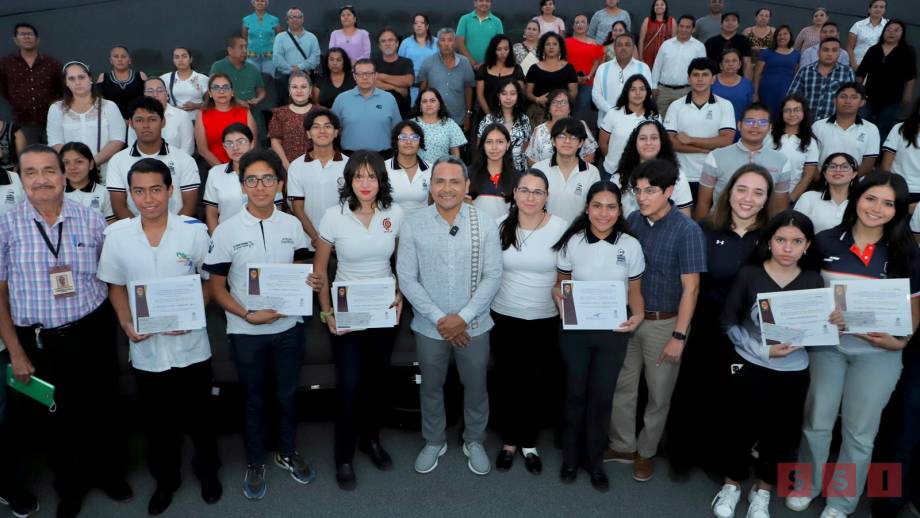Chiapas, único estado en becar a jóvenes de media superior para investigación científica Susana Solis Informa