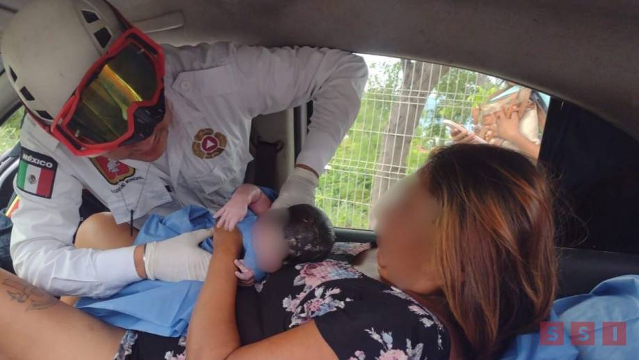 MUJER dio a luz en un taxi; fue auxiliada por elementos de Protección Civil - Susana Solis Informa